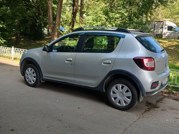 2015 Renault Sandero Stepway II, серый, 1000100 рублей - вид 2