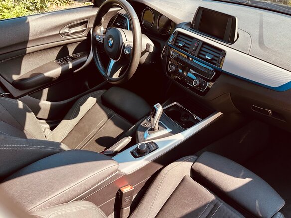 2019 BMW 1 серии 118i II (F20/F21) Рестайлинг 2, чёрный, 1950000 рублей - вид 9