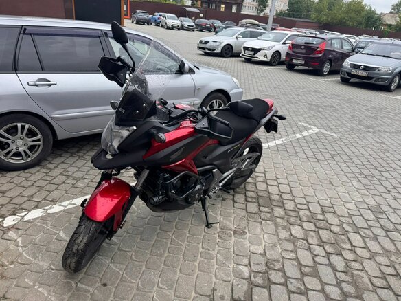 2015 Honda NC 750X, пурпурный, 610000 рублей - вид 2