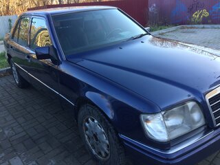 1993 Mercedes-Benz W124 200, синий, 330000 рублей, вид 4
