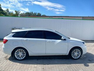 2018 Lada (ВАЗ) Vesta SW I, белый, 1300000 рублей, вид 1