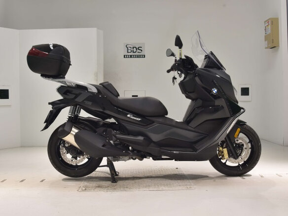 2024 BMW C 400 GT, чёрный, 900000 рублей - вид 2