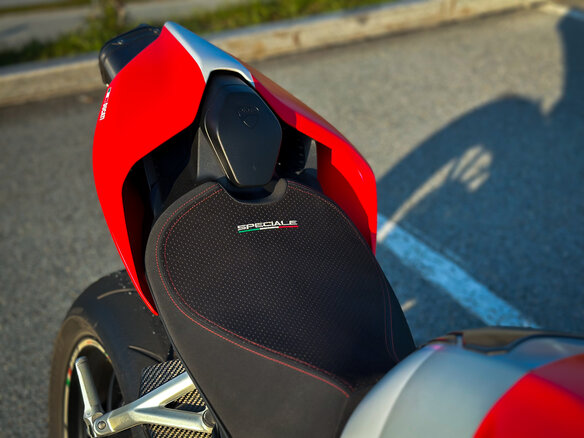 2019 Ducati Panigale V4, серый, 2000000 рублей - вид 12