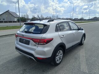 2018 Kia Rio X-Line IV, серебристый, 1000000 рублей, вид 5