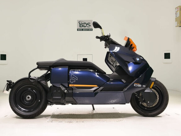 2024 BMW CE 04, синий, 980000 рублей