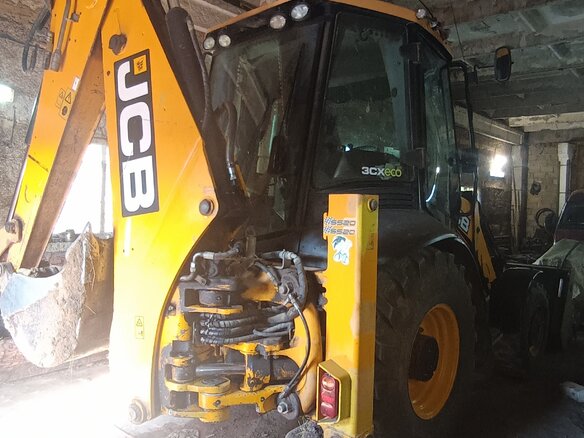 2011 JCB 3CX, жёлтый, 6600000 рублей - вид 4