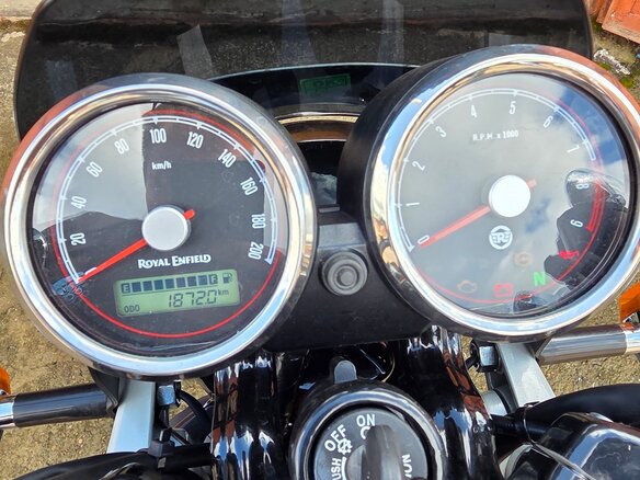 2024 Royal Enfield Interceptor 650, красный, 630000 рублей - вид 12