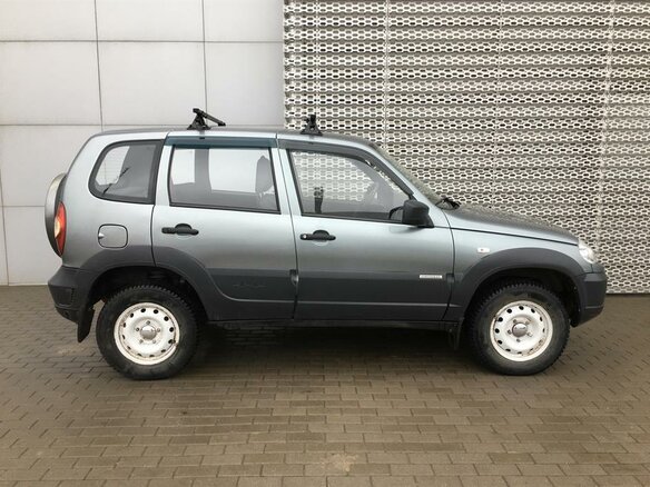 2015 Chevrolet Niva I Рестайлинг, серый - вид 3