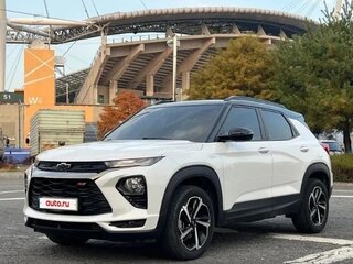 2022 Chevrolet TrailBlazer III, чёрный, 2208000 рублей, вид 4