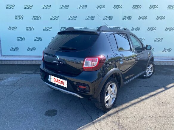 2017 Renault Sandero Stepway II, чёрный, 880000 рублей - вид 3