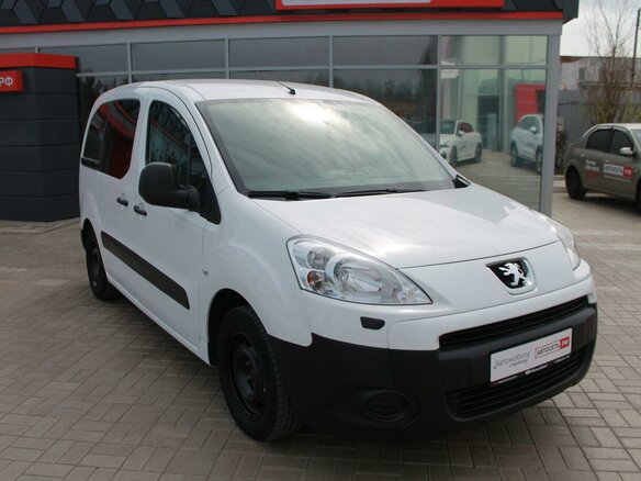 2010 Peugeot Partner II, белый - вид 2