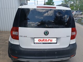 2012 Skoda Yeti I, белый, 780000 рублей, вид 4