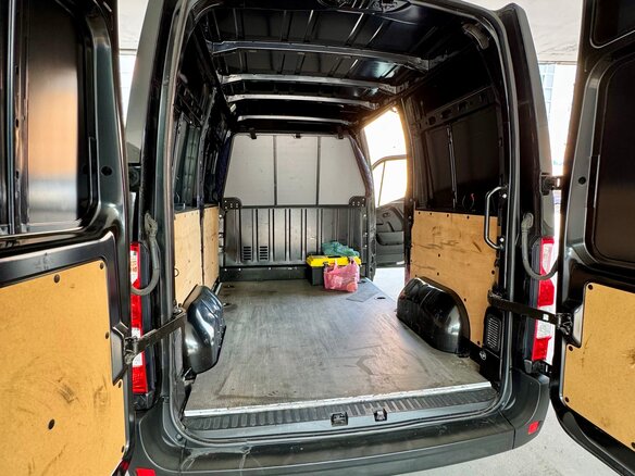 2020 Renault Master, чёрный, 2750000 рублей - вид 7