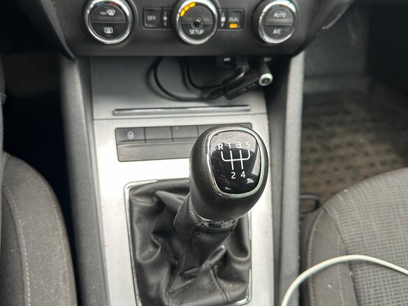 2014 Skoda Octavia III (A7), серый, 977999 рублей - вид 14