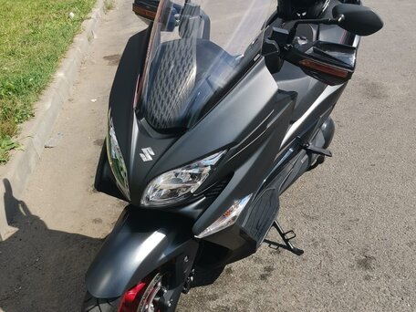 2018 Suzuki Burgman (SkyWave) 400, чёрный, 570000 рублей, вид 4