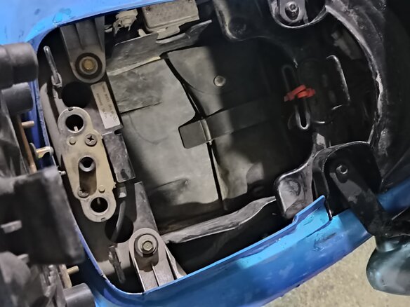 2000 Suzuki SV 650, серый, 199000 рублей - вид 20