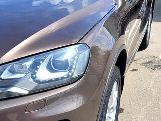 2011 Volkswagen Touareg II, коричневый, 2150000 рублей, вид 1