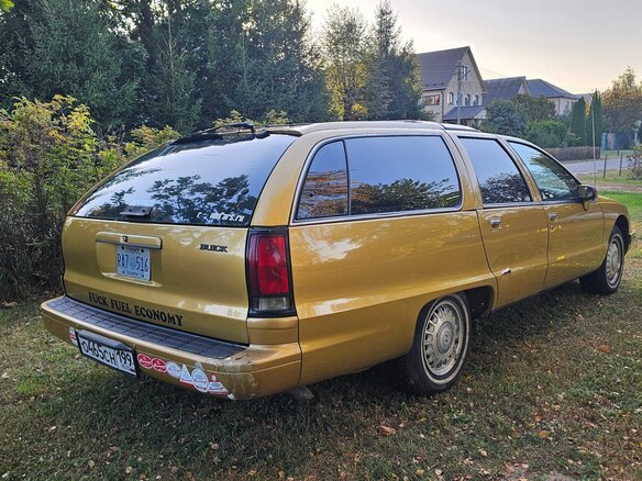 1992 Buick Roadmaster VIII, золотистый, 600000 рублей - вид 4