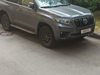2021 Toyota Land Cruiser Prado 150 Series Рестайлинг 3, серый, 7700000 рублей, вид 1