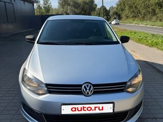 2013 Volkswagen Polo V, серебристый, 680000 рублей, вид 1