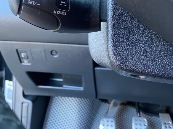 2010 Peugeot 308 I, чёрный, 585000 рублей - вид 12