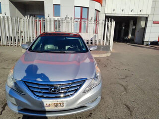 2012 Hyundai Sonata VI (YF), серебристый, 650000 рублей, вид 1