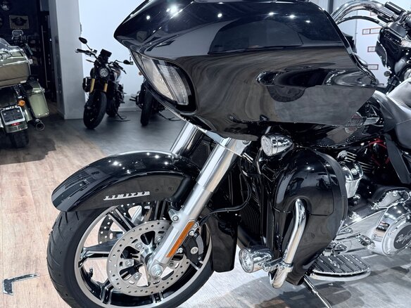 2023 Harley-Davidson Road Glide Limited, чёрный, 3599000 рублей - вид 14