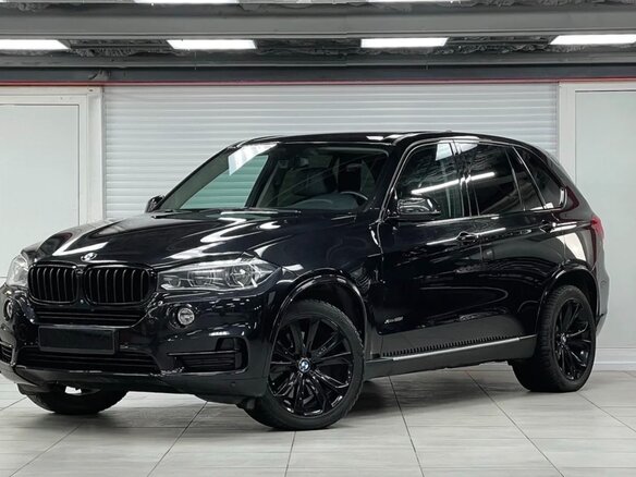 2013 BMW X5 50i III (F15), чёрный - вид 2