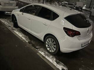 2011 Opel Astra J, белый, 660000 рублей, вид 5