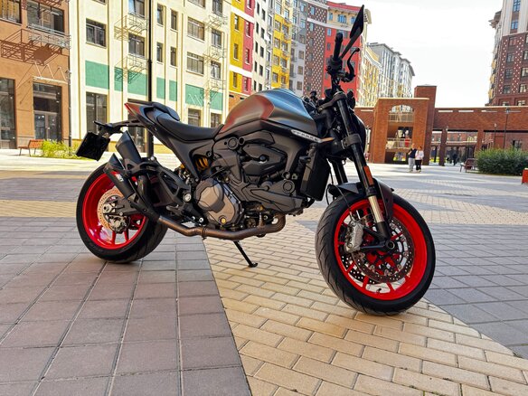 2021 Ducati Monster 937, серый, 1030000 рублей - вид 10