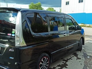 2012 Nissan Serena IV (C26), чёрный, 1260000 рублей, вид 3