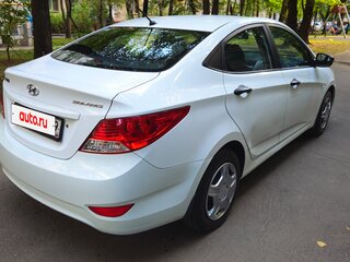 2013 Hyundai Solaris I, белый, 579000 рублей, вид 3