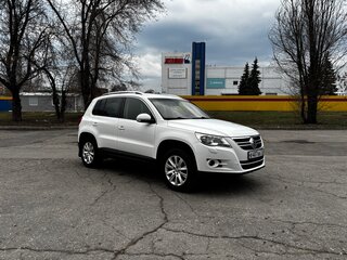 2010 Volkswagen Tiguan I, белый, 800000 рублей, вид 3
