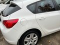 2011 Opel Astra J, белый, 700000 рублей - вид 2