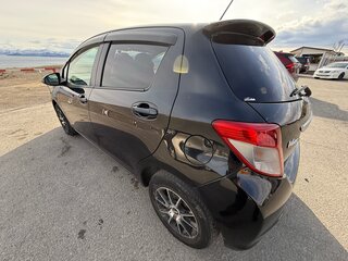 2011 Toyota Vitz III (XP130), чёрный, 750000 рублей, вид 3