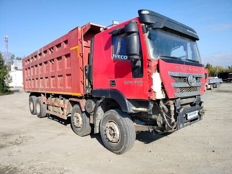 2022 IVECO-Hongyan 8x4 (CQ3406), красный, 1564680 рублей, вид 2