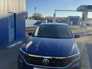 2021 Volkswagen Polo VI, синий, 1650000 рублей, вид 1