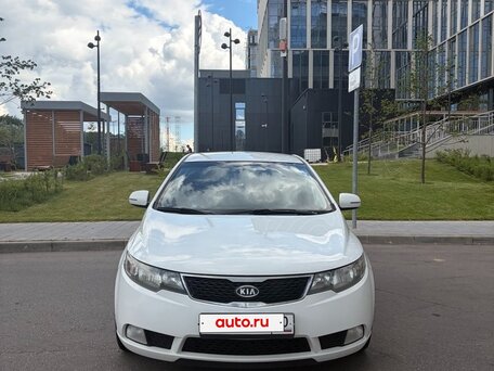 2011 Kia Cerato 6-speed II, белый, 800000 рублей, вид 2