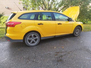 2015 Ford Focus III Рестайлинг, жёлтый, 435000 рублей, вид 1
