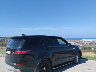 2017 Land Rover Discovery V, чёрный, 3185000 рублей, вид 4