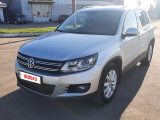 2016 Volkswagen Tiguan I Рестайлинг, серебристый, 1720000 рублей, вид 1