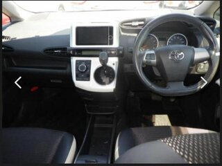 2013 Toyota Wish II Рестайлинг, белый, 1741714 рублей, вид 4