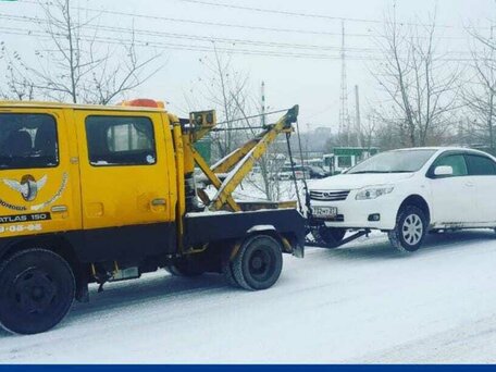 1993 Nissan Atlas, жёлтый, 1200000 рублей, вид 1