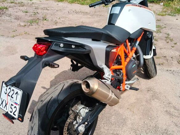 2013 KTM 690 Duke, белый, 475000 рублей - вид 11