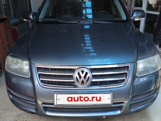2005 Volkswagen Touareg I, серый, 1100000 рублей, вид 1