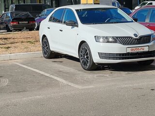 2017 Skoda Rapid I Рестайлинг, белый, 750000 рублей, вид 4