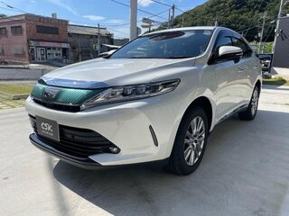 2019 Toyota Harrier III (XU60) Рестайлинг, белый, 2490000 рублей, вид 3