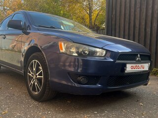2010 Mitsubishi Lancer X, синий, 900000 рублей, вид 4