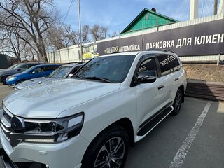 2020 Toyota Land Cruiser 200 Series Рестайлинг 2, белый, 8900000 рублей, вид 1