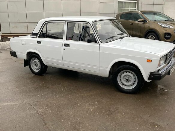 2008 Lada (ВАЗ) 2107, белый - вид 3